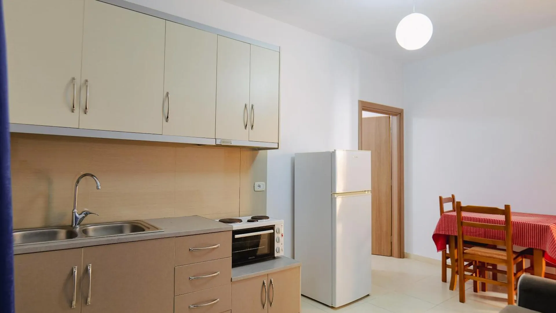 Hotel Argjiro Sarandë 3*,  Albania