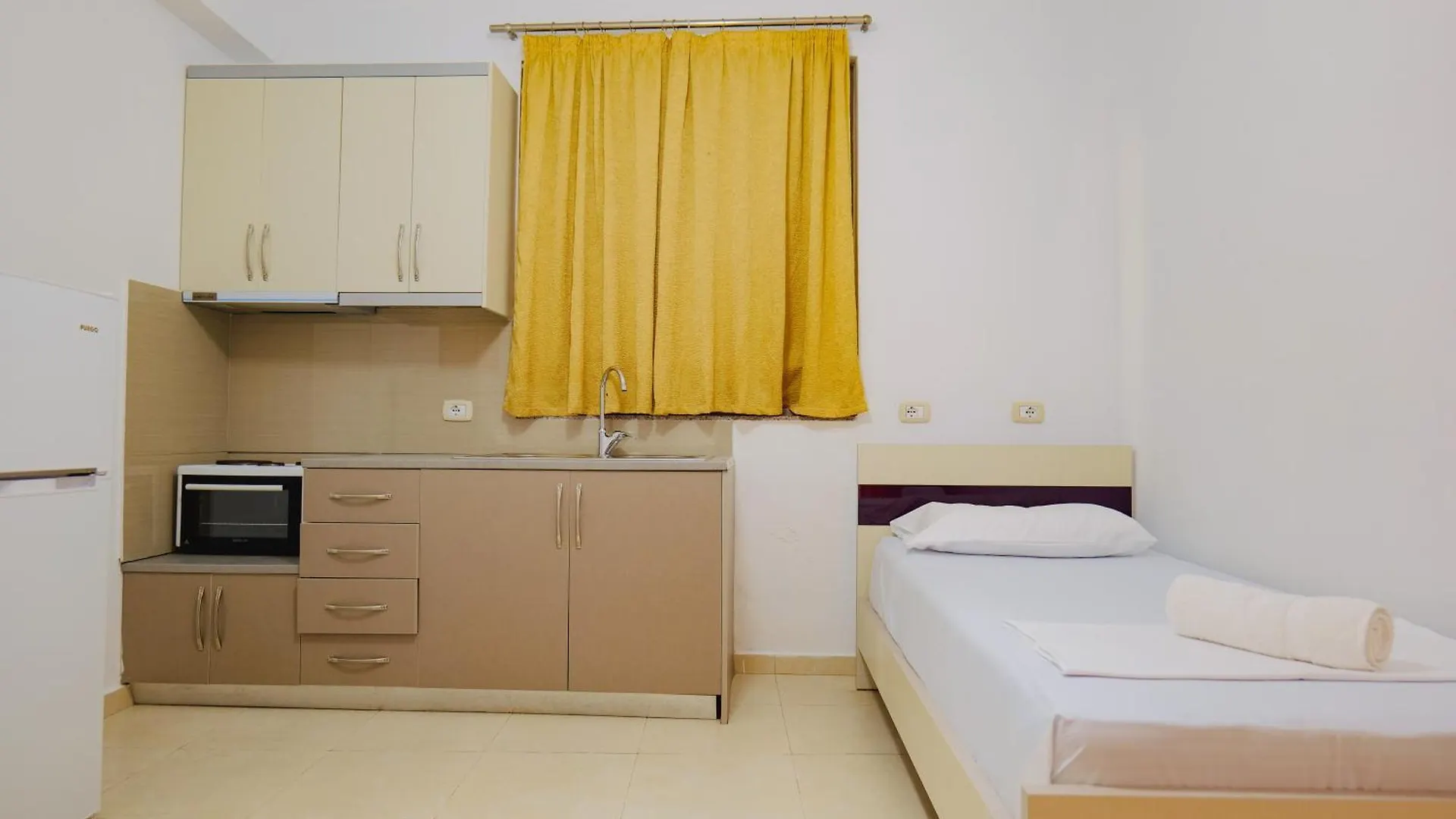 Hotel Argjiro Sarande 3*,  Albania